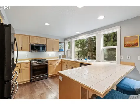 3368 Bentley Avenue Eugene OR 97405