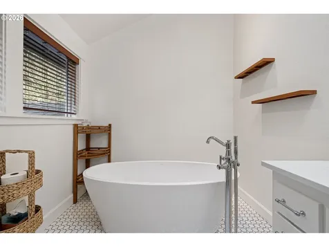 3368 Bentley Avenue Eugene OR 97405