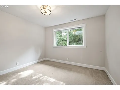 3368 Bentley Avenue Eugene OR 97405