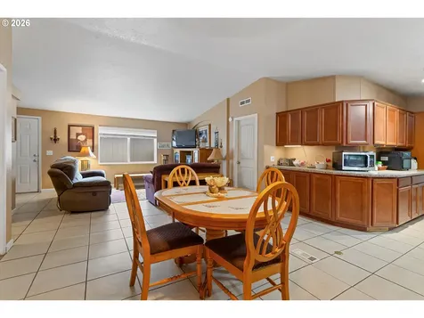 483 Rye Street Woodburn OR 97071