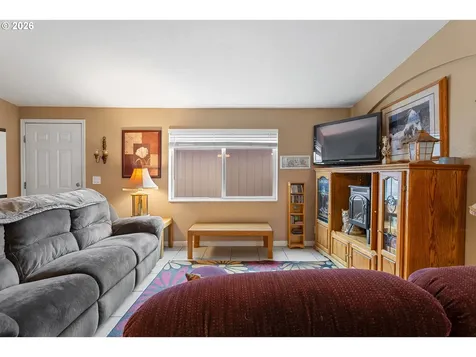 483 Rye Street Woodburn OR 97071