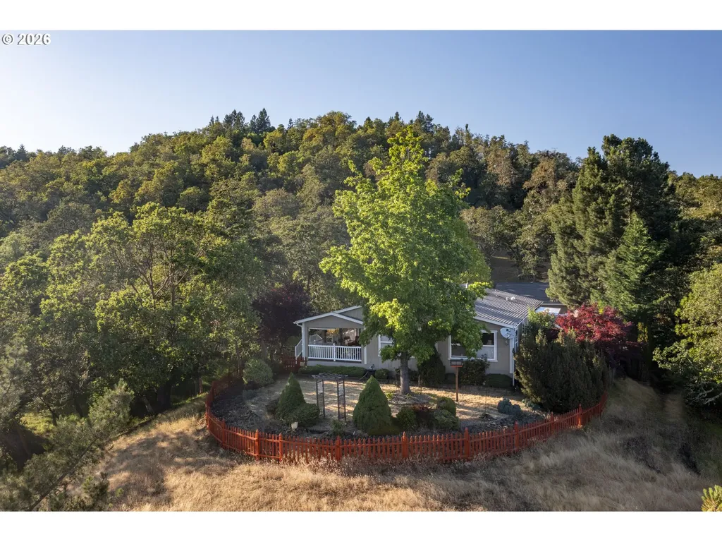 1525 Braunda Drive Roseburg OR 97471