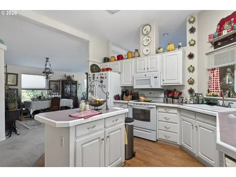 1525 Braunda Drive Roseburg OR 97471