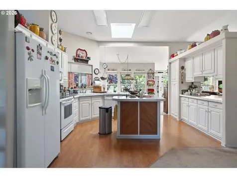 1525 Braunda Drive Roseburg OR 97471