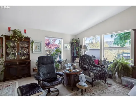 1525 Braunda Drive Roseburg OR 97471