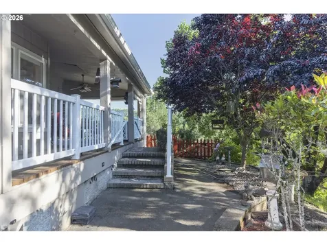 1525 Braunda Drive Roseburg OR 97471