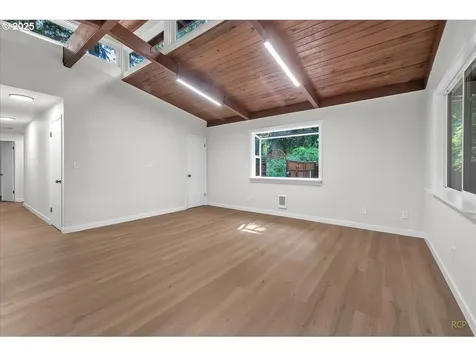 28881 SE Island Road Eagle Creek OR 97022