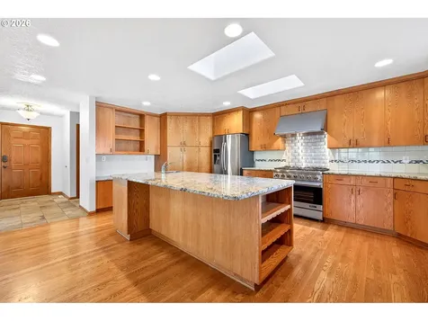 387 NE 15th Court Hillsboro OR 97124
