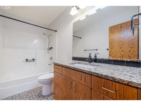 387 NE 15th Court Hillsboro OR 97124