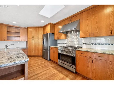 387 NE 15th Court Hillsboro OR 97124