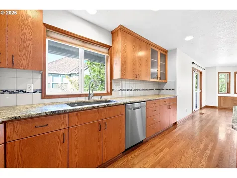 387 NE 15th Court Hillsboro OR 97124