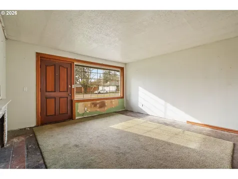 9011 NE Tillamook Street Portland OR 97220