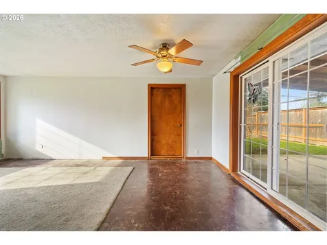 9011 NE Tillamook Street Portland OR 97220