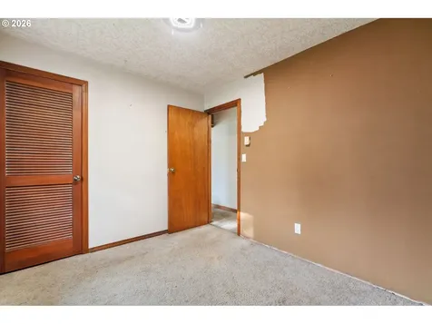 9011 NE Tillamook Street Portland OR 97220