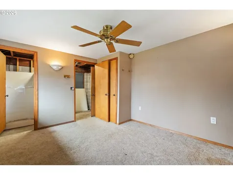 9011 NE Tillamook Street Portland OR 97220
