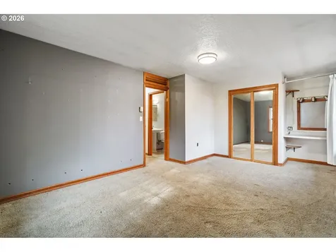 9011 NE Tillamook Street Portland OR 97220