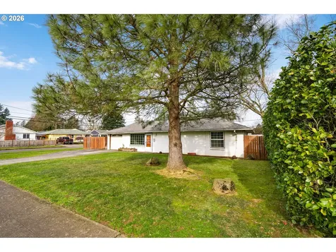 9011 NE Tillamook Street Portland OR 97220