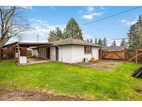 9011 NE Tillamook Street Portland OR 97220