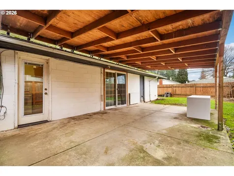 9011 NE Tillamook Street Portland OR 97220