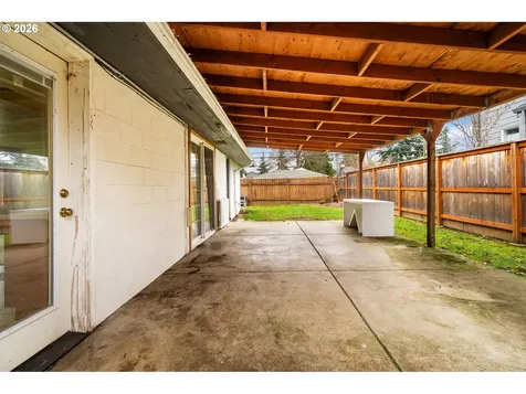 9011 NE Tillamook Street Portland OR 97220