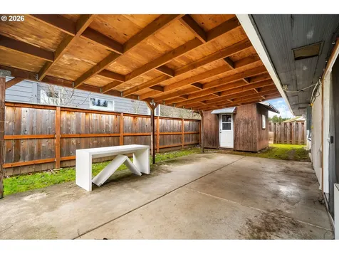 9011 NE Tillamook Street Portland OR 97220