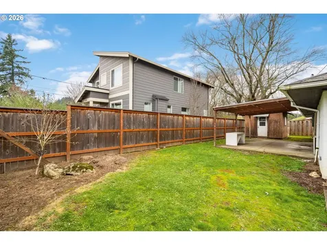 9011 NE Tillamook Street Portland OR 97220