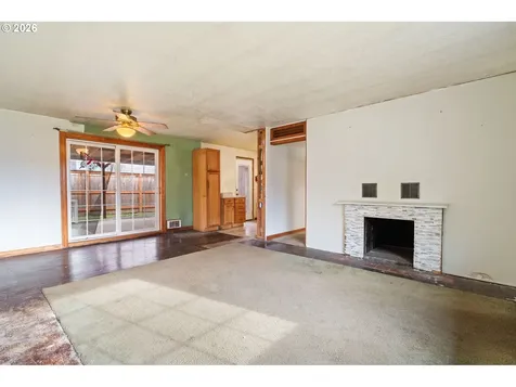 9011 NE Tillamook Street Portland OR 97220
