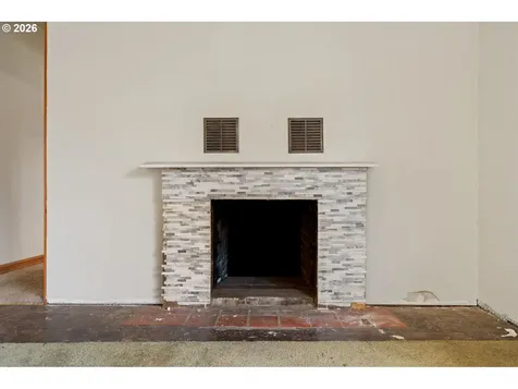9011 NE Tillamook Street Portland OR 97220