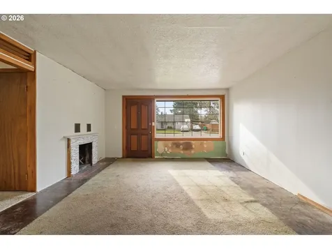 9011 NE Tillamook Street Portland OR 97220