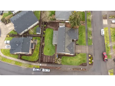 3670 Plumtree Drive Eugene OR 97402