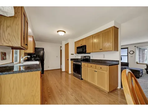 3670 Plumtree Drive Eugene OR 97402
