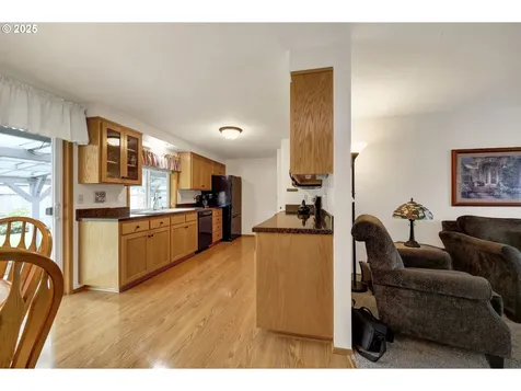 3670 Plumtree Drive Eugene OR 97402