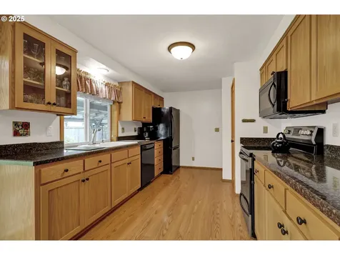 3670 Plumtree Drive Eugene OR 97402