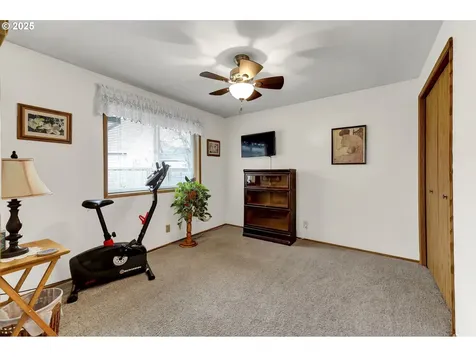 3670 Plumtree Drive Eugene OR 97402