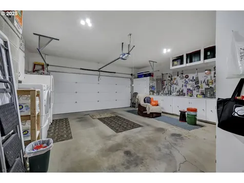 3670 Plumtree Drive Eugene OR 97402