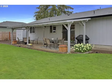 3670 Plumtree Drive Eugene OR 97402