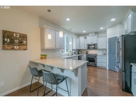 405 NW Juniper Lane Albany OR 97321