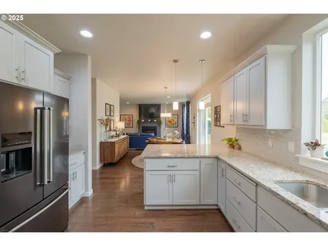 405 NW Juniper Lane Albany OR 97321