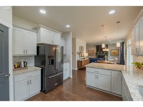 405 NW Juniper Lane Albany OR 97321