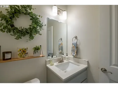 405 NW Juniper Lane Albany OR 97321