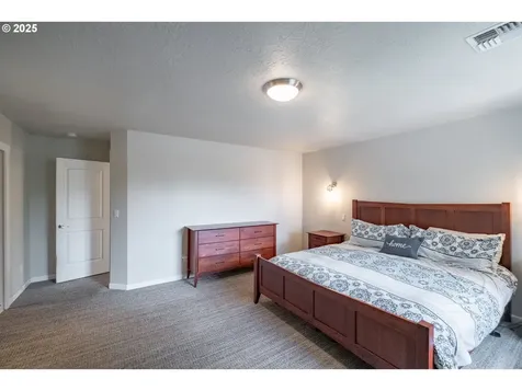 405 NW Juniper Lane Albany OR 97321