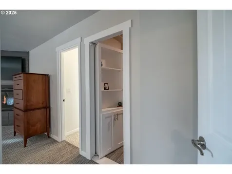 405 NW Juniper Lane Albany OR 97321