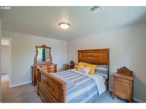 405 NW Juniper Lane Albany OR 97321