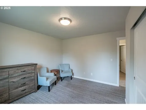 405 NW Juniper Lane Albany OR 97321