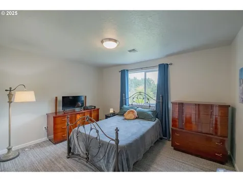 405 NW Juniper Lane Albany OR 97321