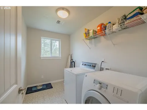 405 NW Juniper Lane Albany OR 97321