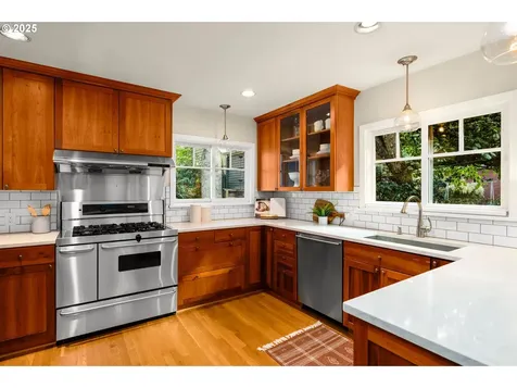 7728 SE 7th Avenue Portland OR 97202