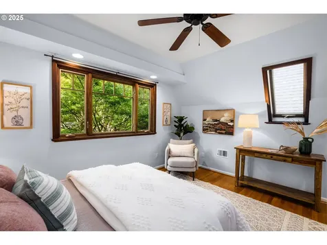 7728 SE 7th Avenue Portland OR 97202