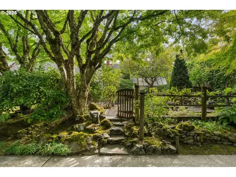 7728 SE 7th Avenue Portland OR 97202