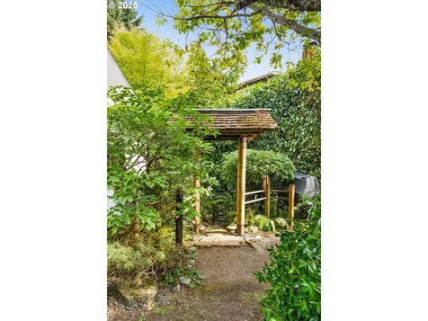 7728 SE 7th Avenue Portland OR 97202
